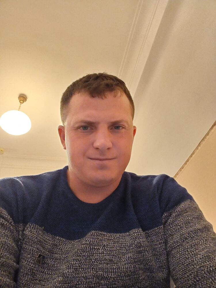  33194074  , 37 ,    