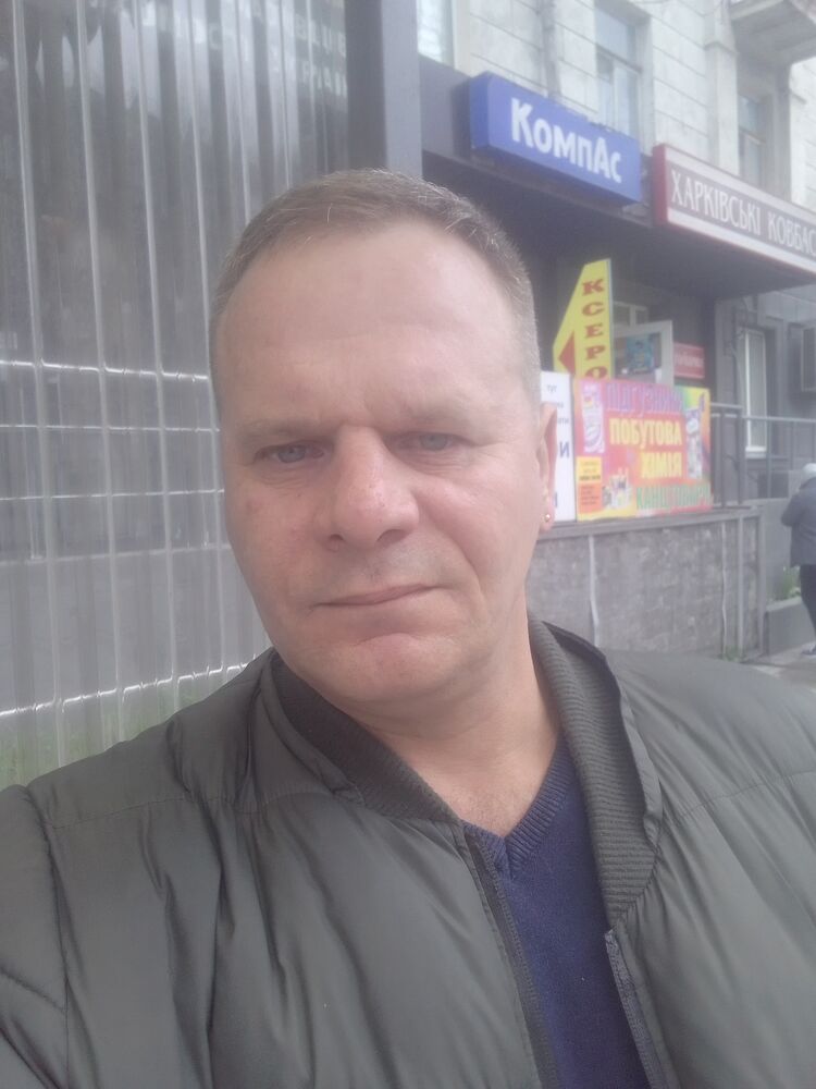  33828484  , 44 ,    