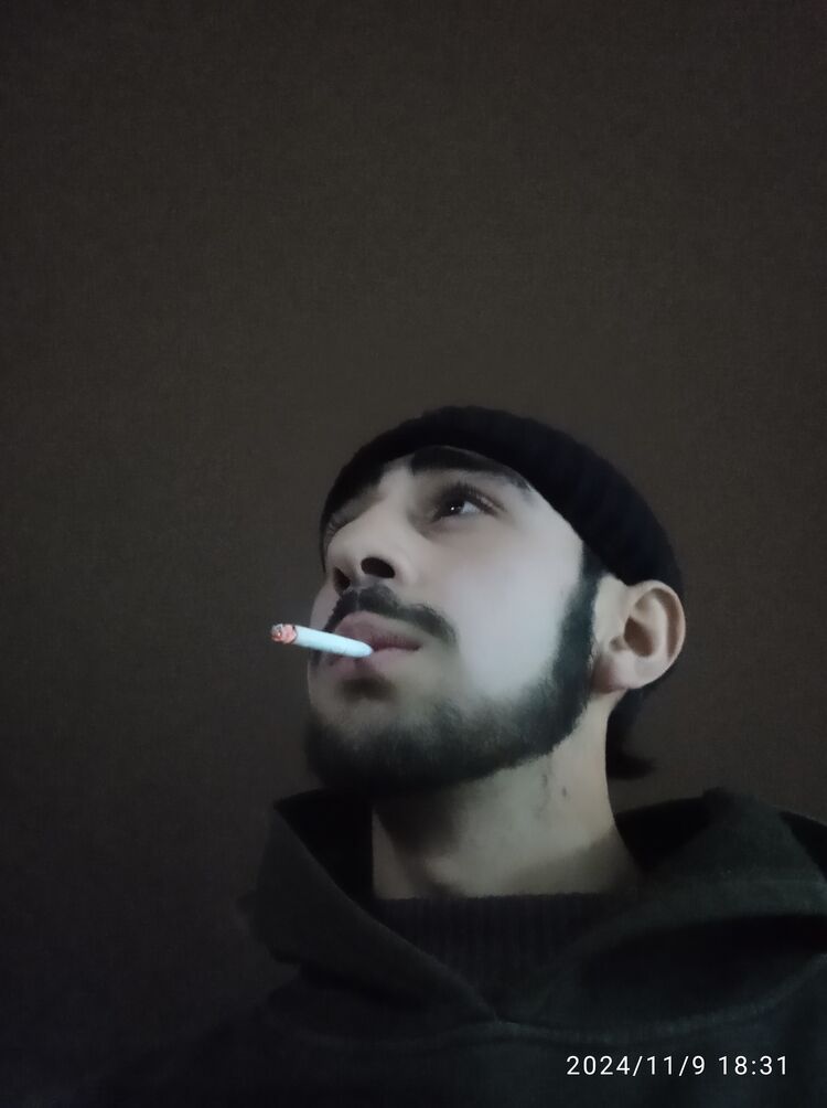  ,   Artyom, 21 ,   