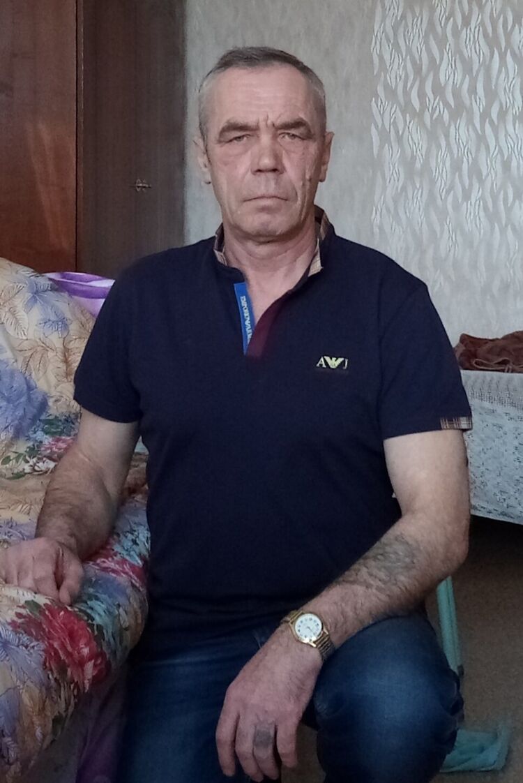  11411734  Sergei, 63 ,    