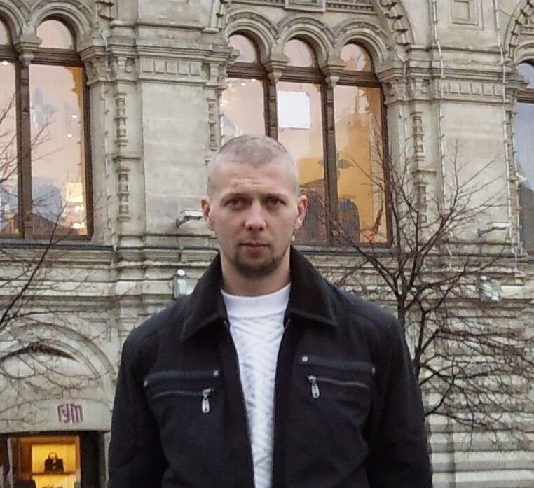 --,   , 42 ,   