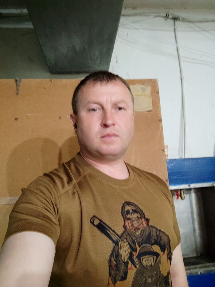  43647604  , 48 ,    