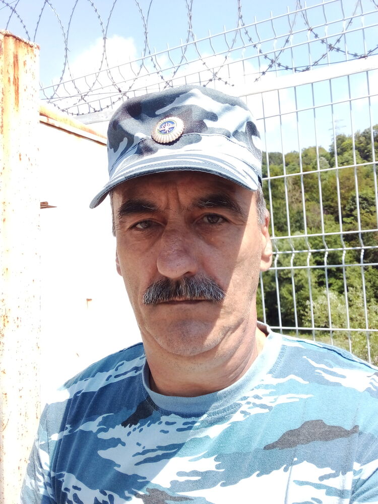  36483044  , 52 ,    