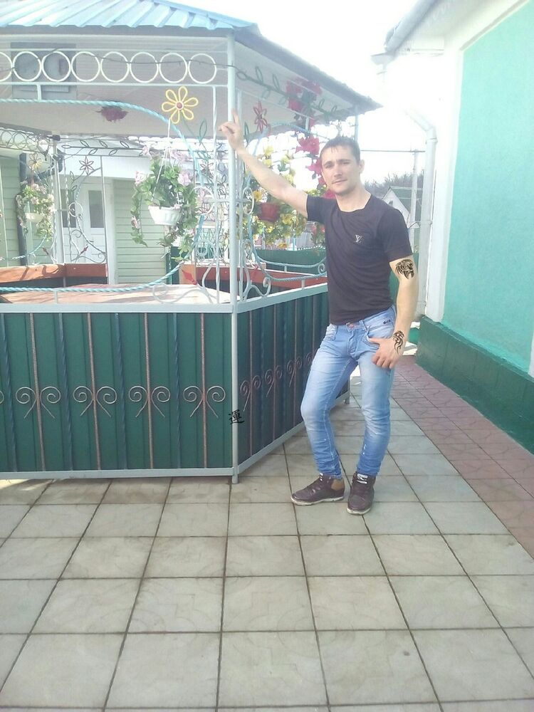  ,   Vitalii, 31 ,   ,   , c 