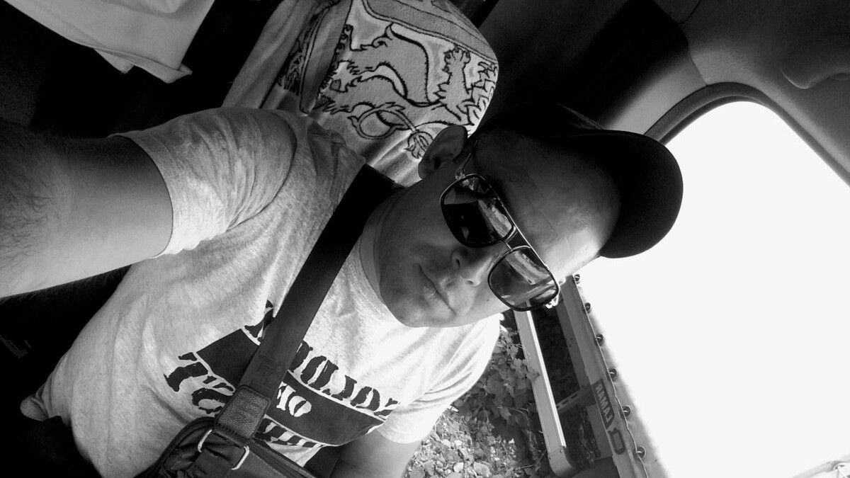  16742664  Igor, 37 ,    