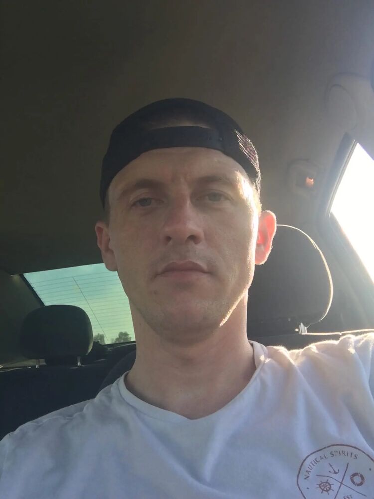  29346744  Alexander, 35 ,    