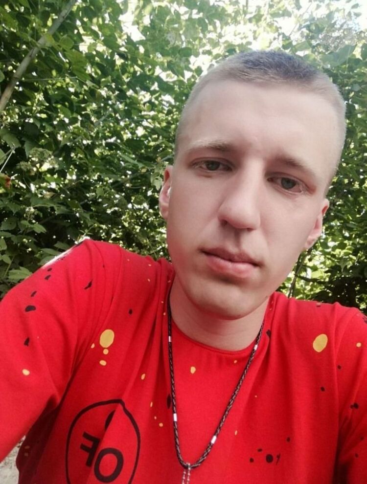  23548574  Vitaliy, 25 ,    