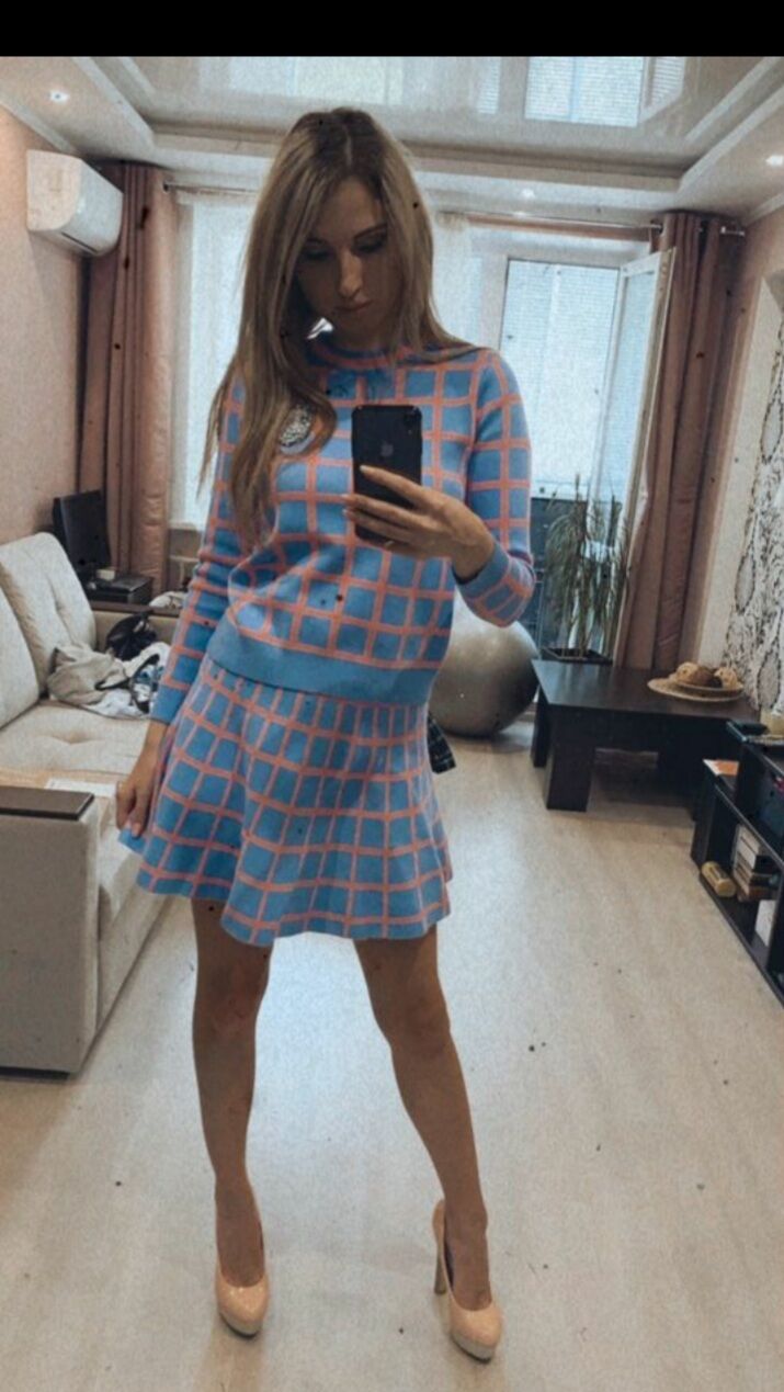  29742934  Elina, 53 ,    