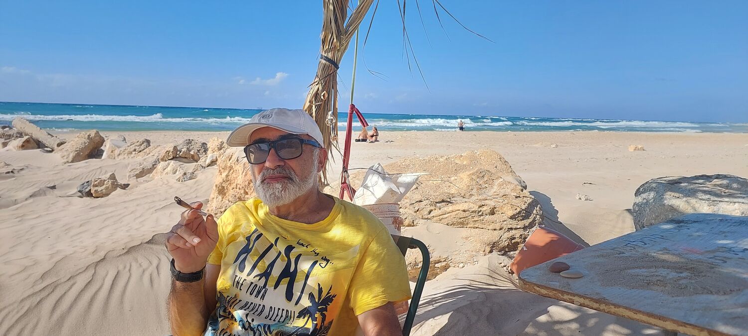  Hadera,   , 65 ,   ,   , c 