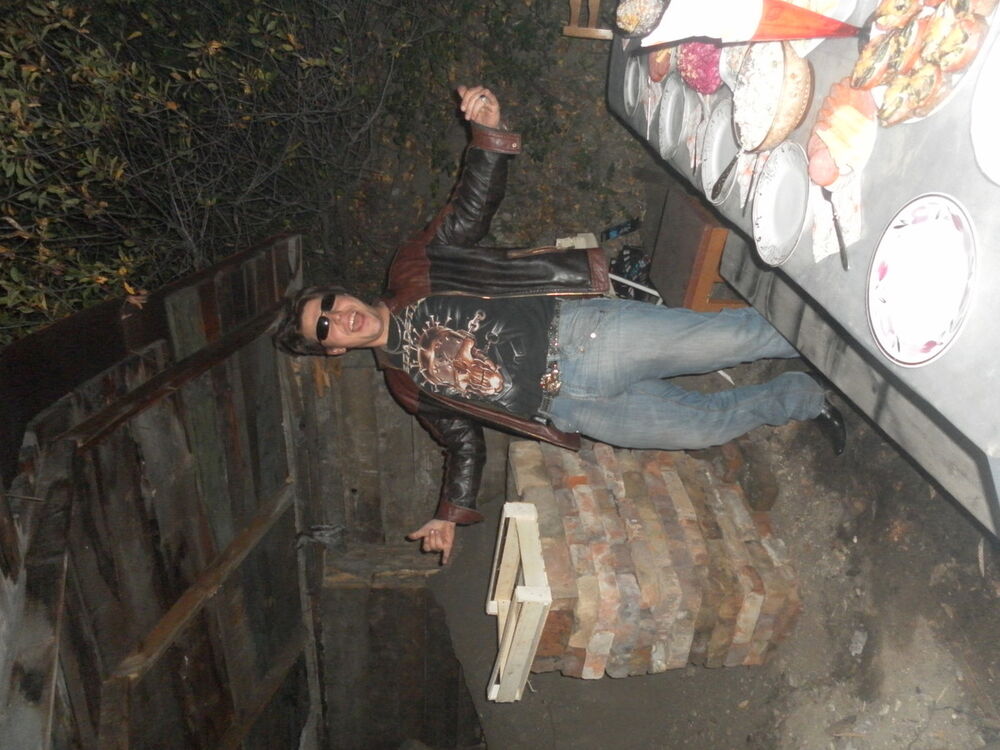  4896304  Max, 35 ,    -