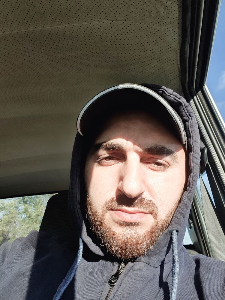  53843734  , 28 ,    Deleted