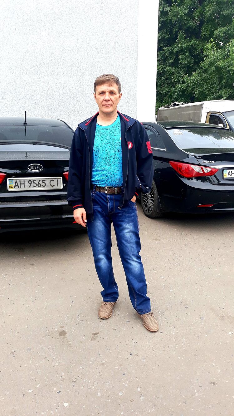  40182444  Sasha, 56 ,    