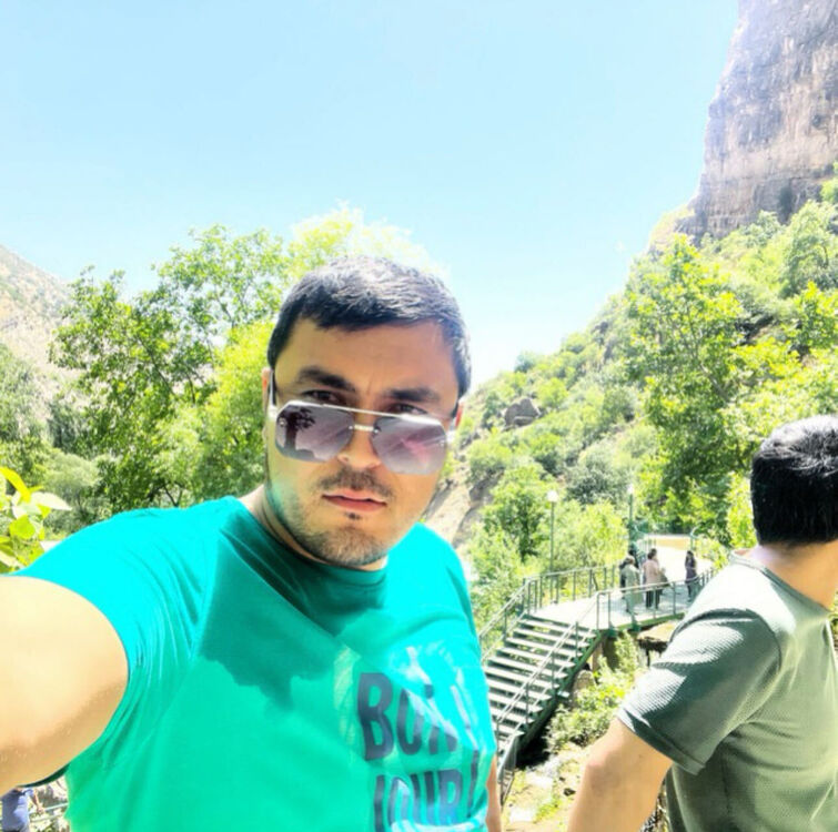  ,   Otash, 39 ,   ,   