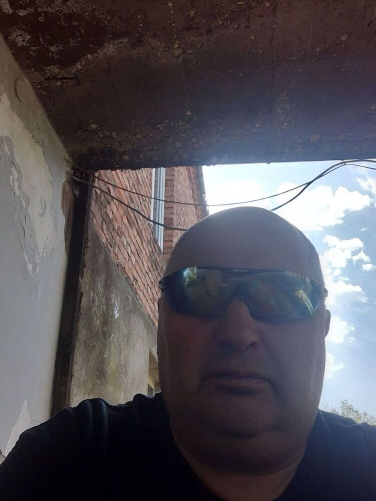  22908444  Gela, 54 ,    