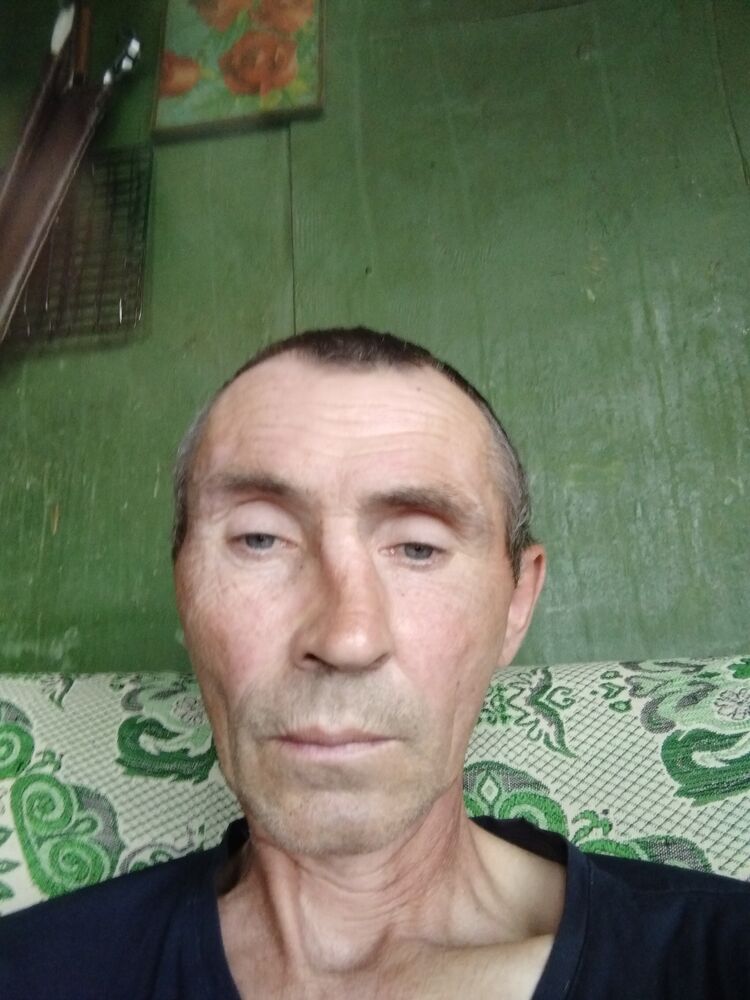  46108624  , 49 ,    