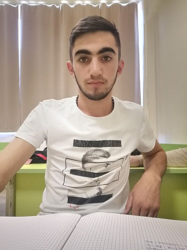  17680754  Sasun, 23 ,    