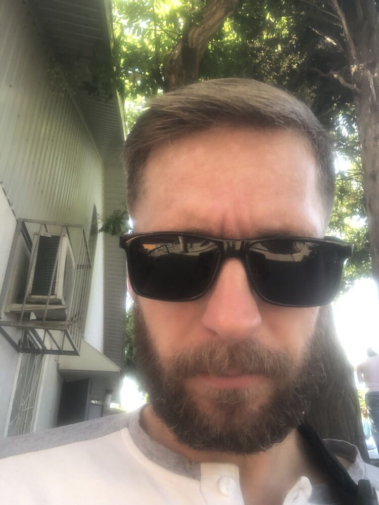  ,   Andrei, 41 ,     , c 