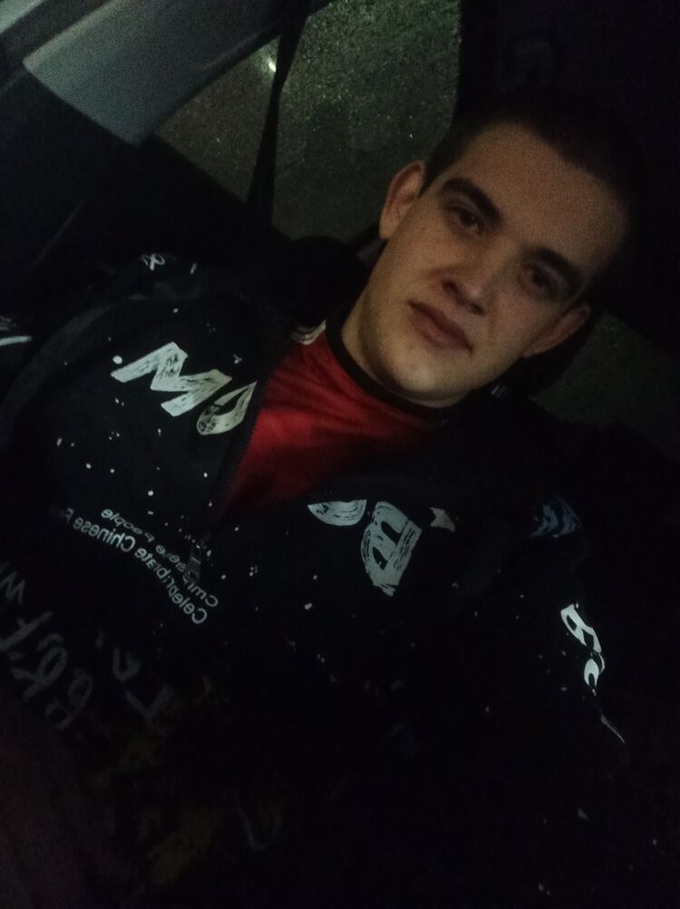  ,   Artyom, 23 ,   