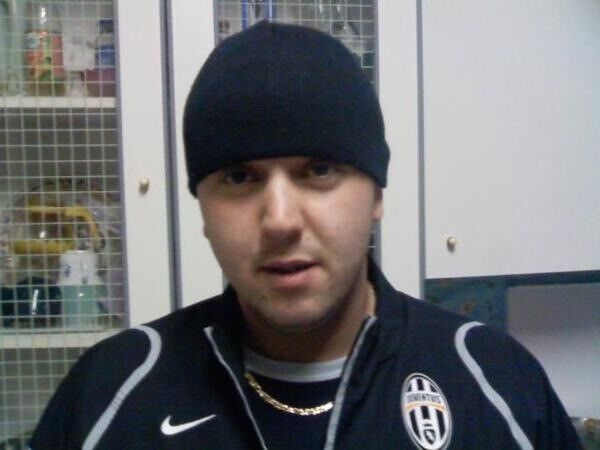  5600844  Sergio, 38 ,    