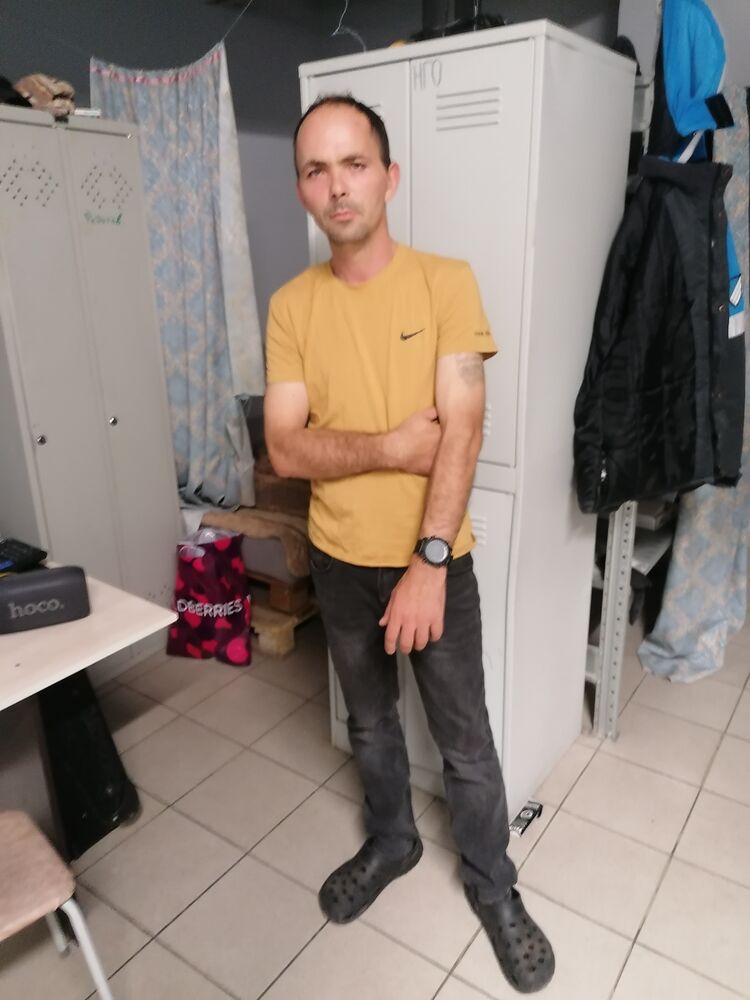  44064904  , 36 ,    
