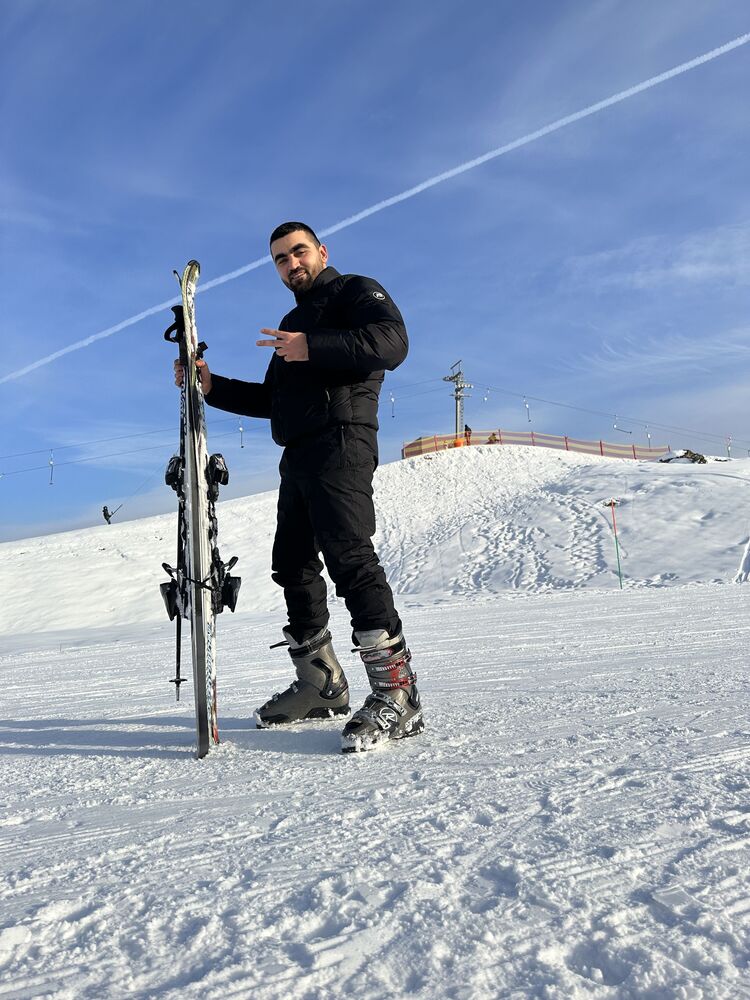  32806954  Aziz, 29 ,    
