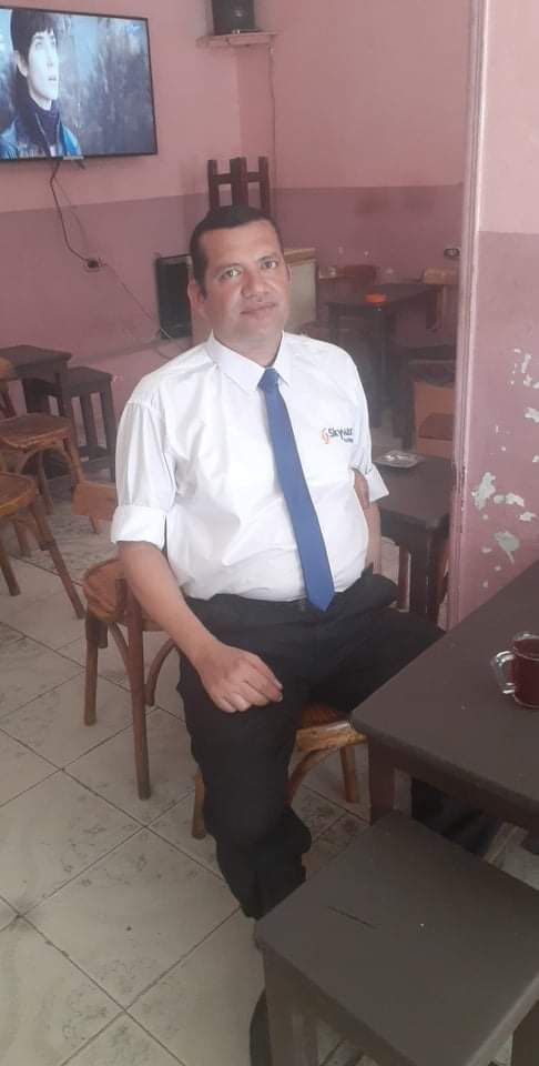  23977624  Younes, 51 ,    