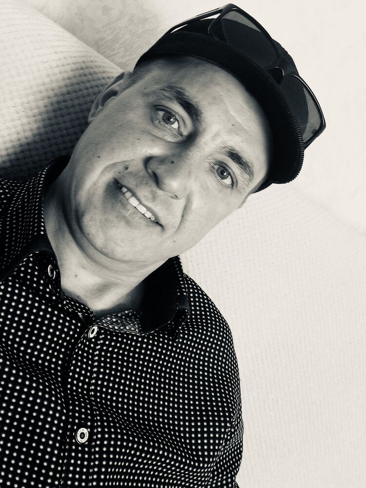  ,   Alex, 44 ,   ,   