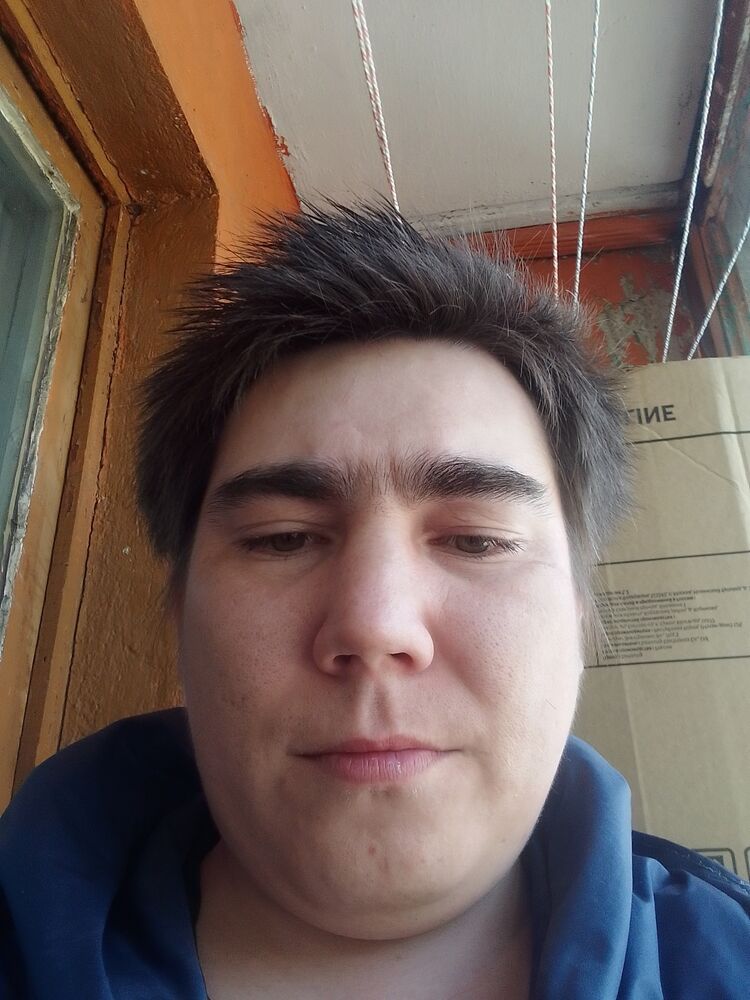  34638394  Rustem, 33 ,    