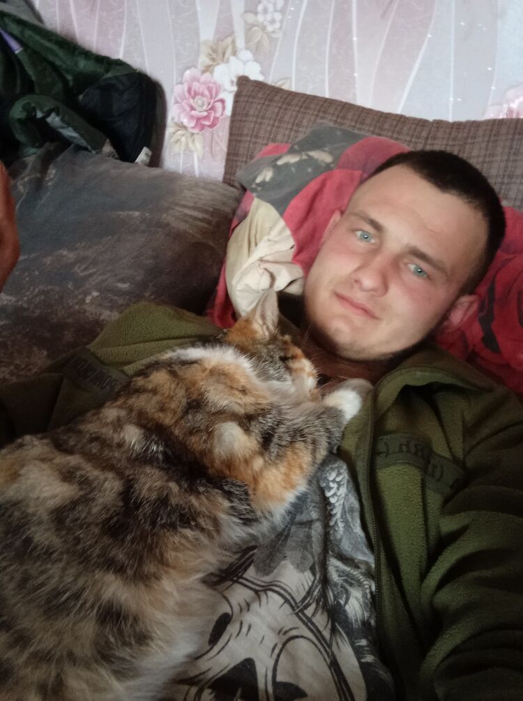  ,   Ahdrij, 26 ,   ,   