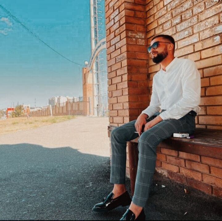  50864984  , 28 ,    