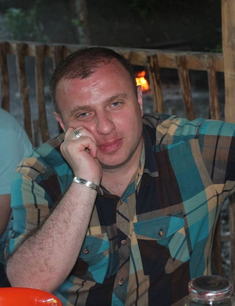  6523834  David, 46 ,    