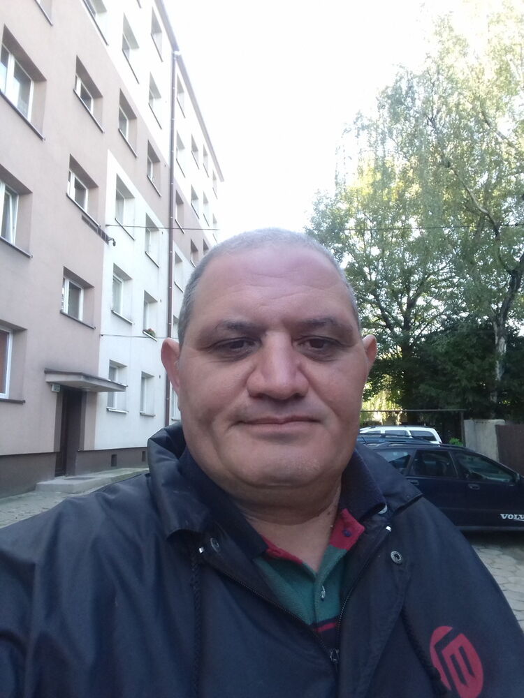  ,   Gia, 52 ,   ,   , c 