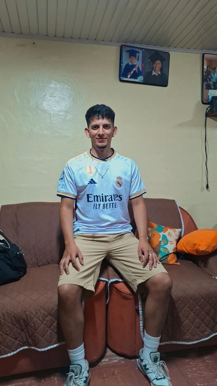  -,   Ronny, 26 ,   ,   