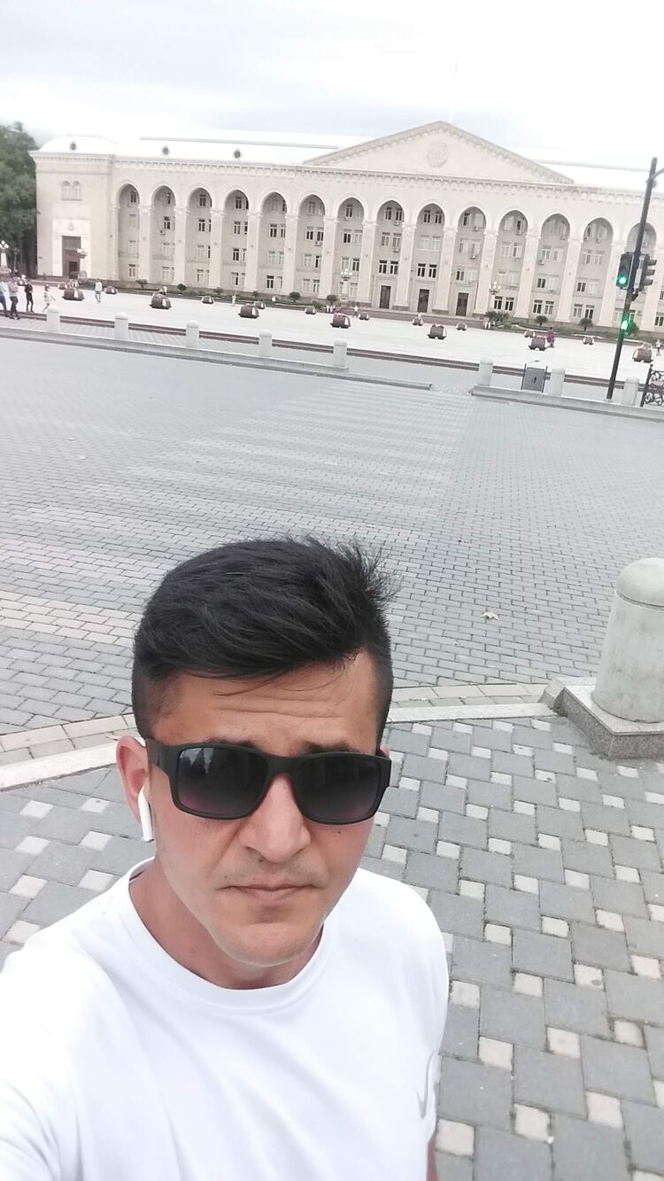  52977924  , 33 ,    