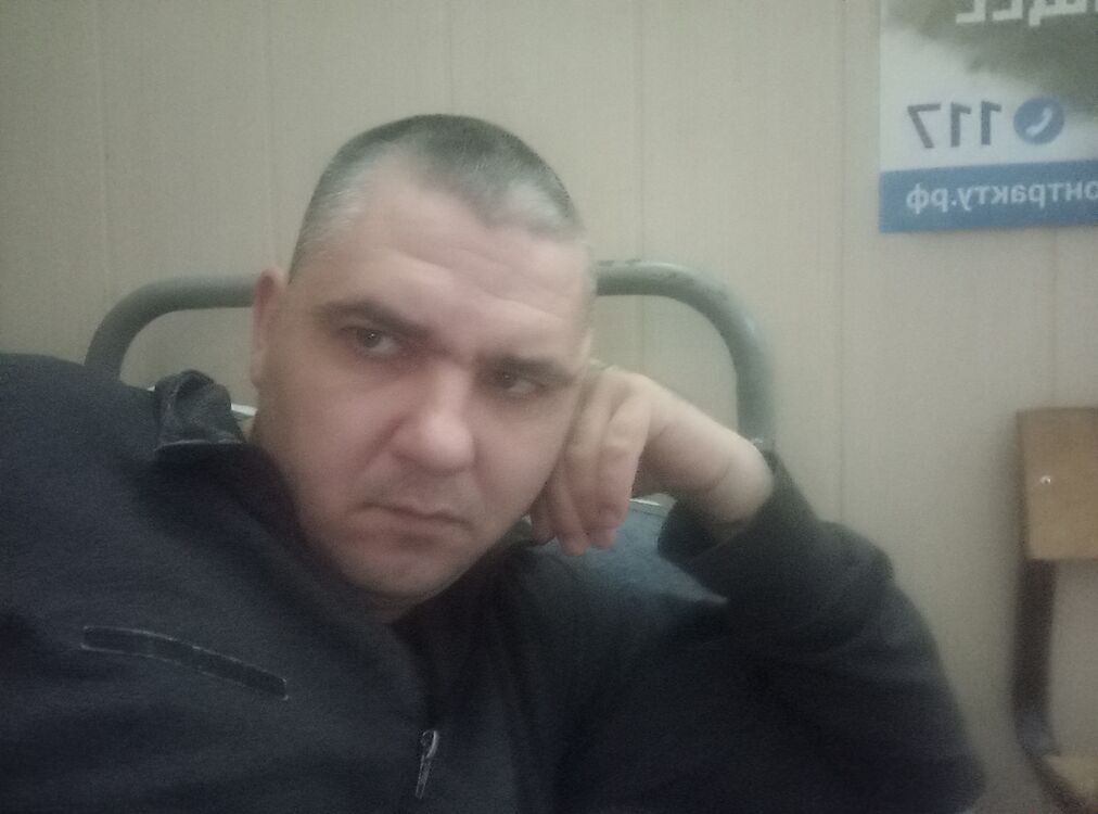  52043534  , 34 ,    -