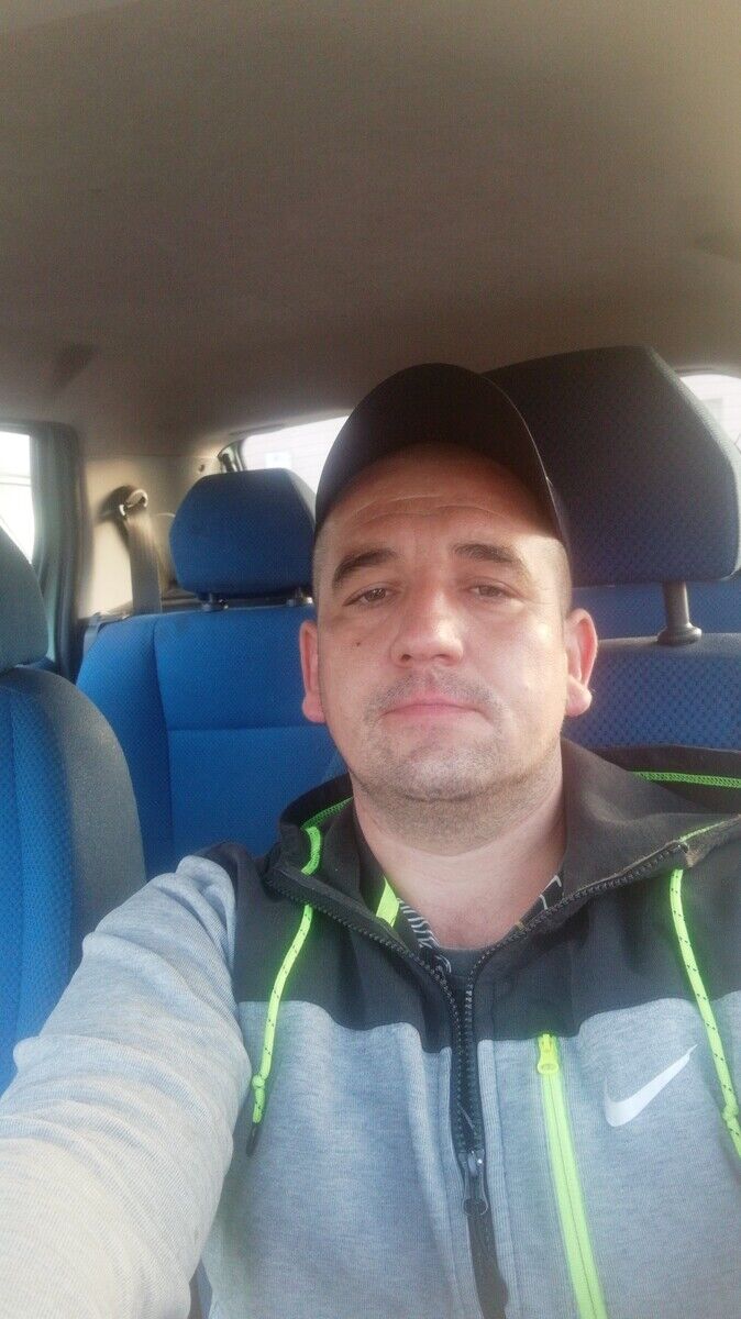  21590774  Sergij, 41 ,    Sosnowiec