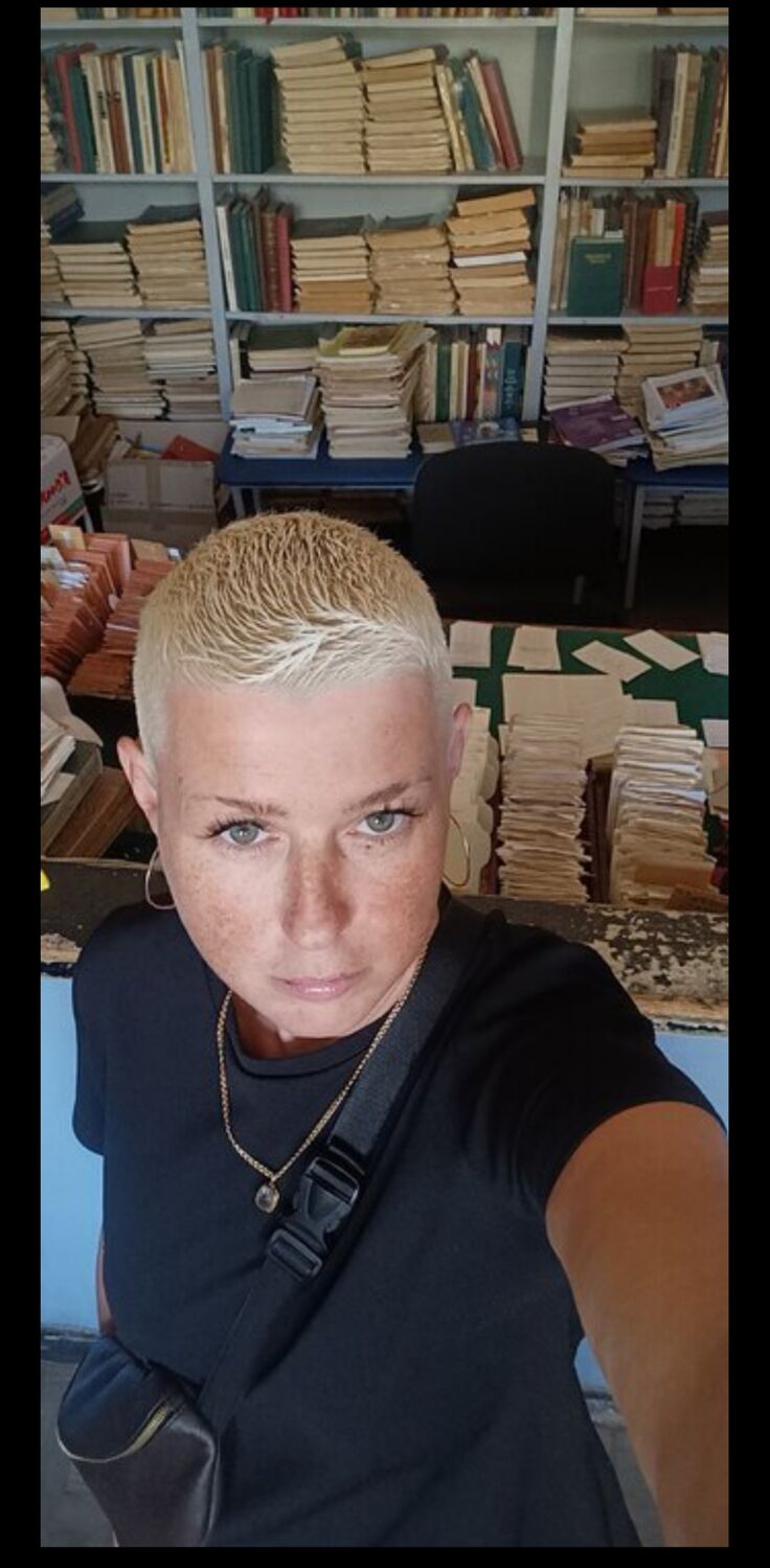  -,   , 44 ,   c 
