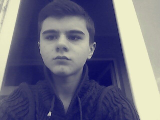  5902214  Anton, 28 ,    