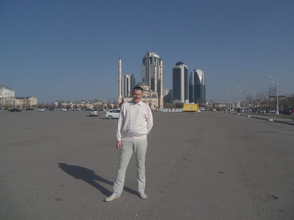  20326934  Vitalik, 43 ,    