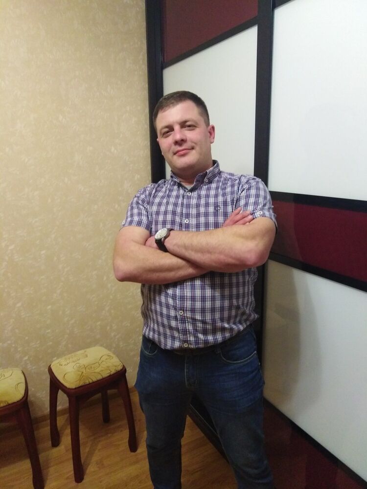  ,   Michail, 41 ,   ,   , c 