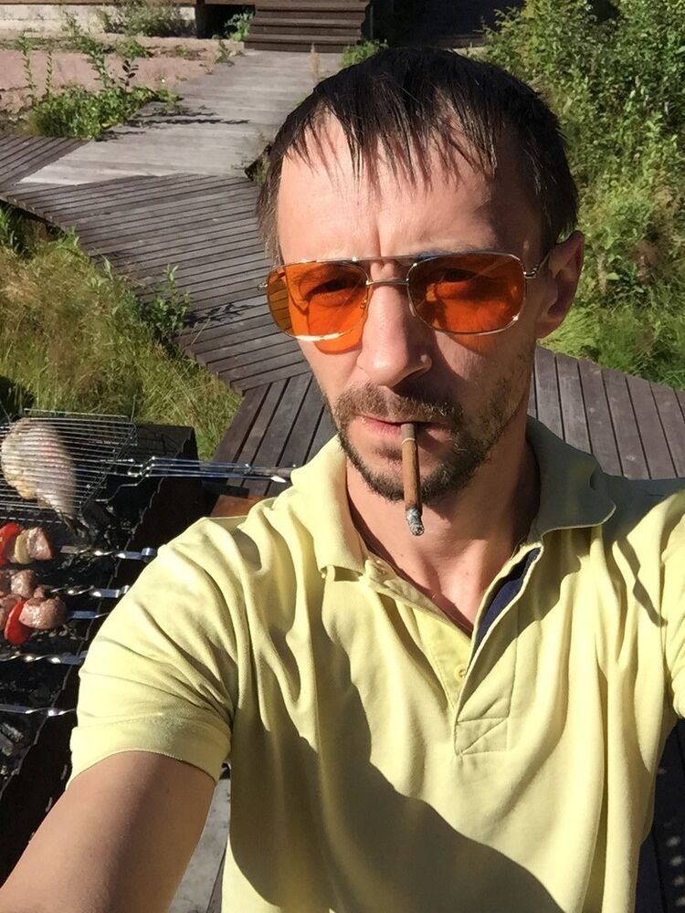  9403534  , 48 ,    -