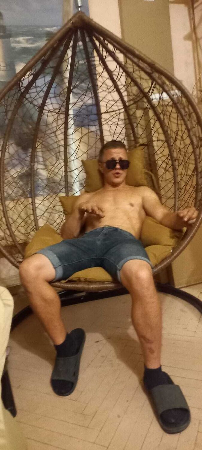  45258934  Valery, 24 ,    