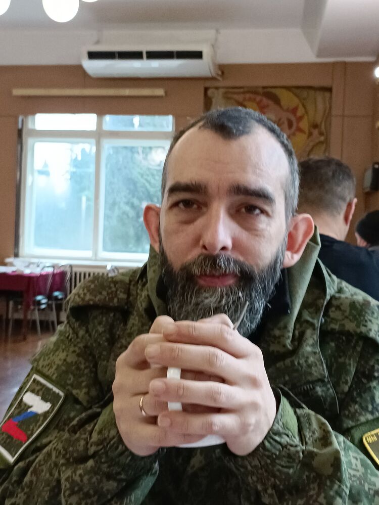  32556874  , 42 ,    