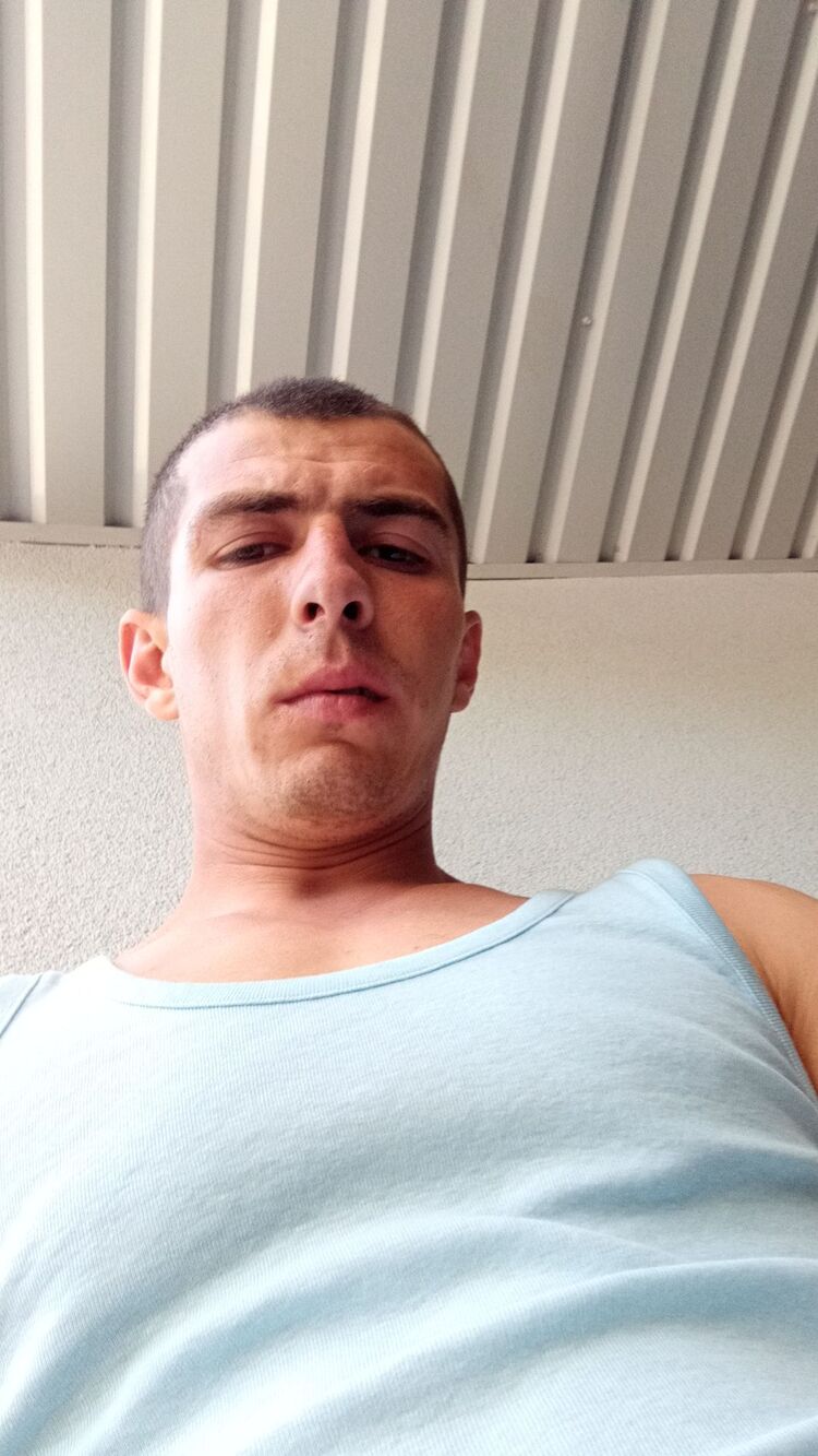  43854244  Vlad, 26 ,    