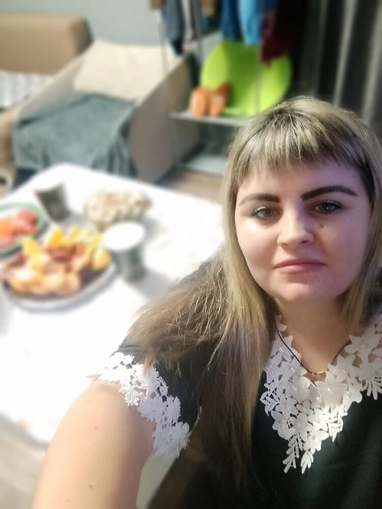  ,   Ekaterina, 32 ,   c 