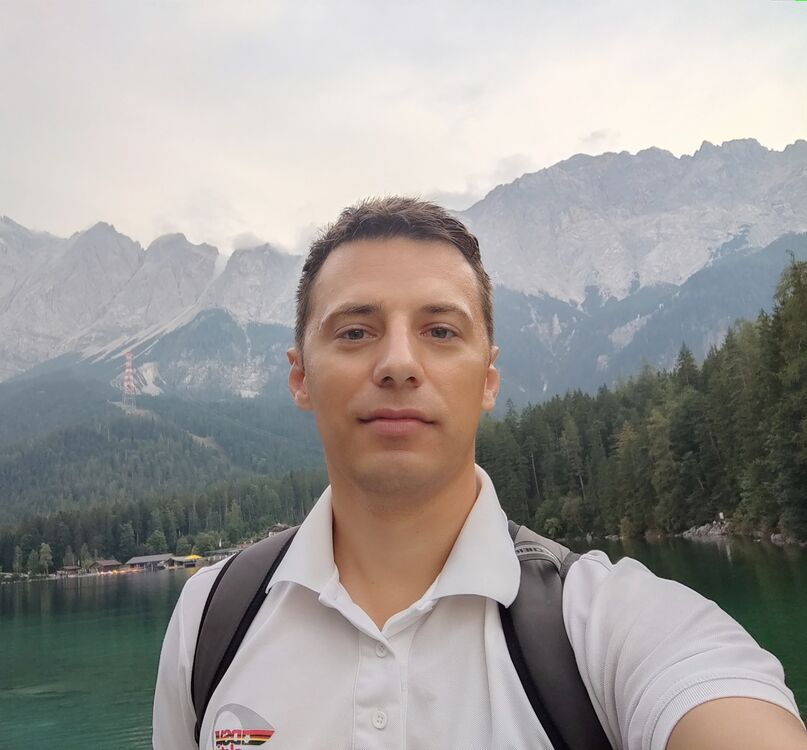  46261074  Andreas, 35 ,    