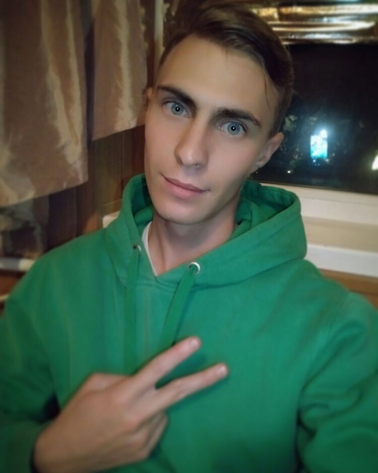  ,   Denis, 25 ,   ,   