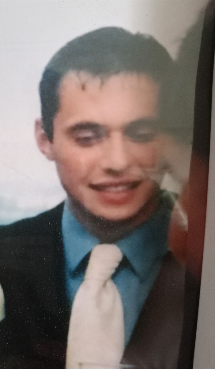  35944214  Alex, 48 ,    