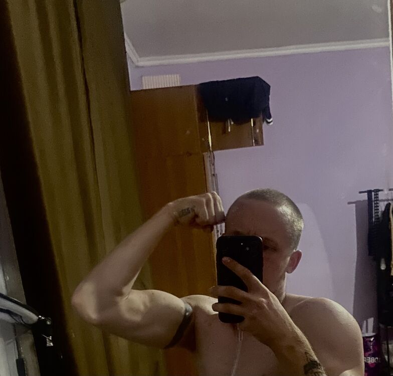  53995584  Aleks, 23 ,    