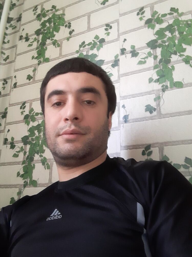  20066234  Artur, 36 ,    